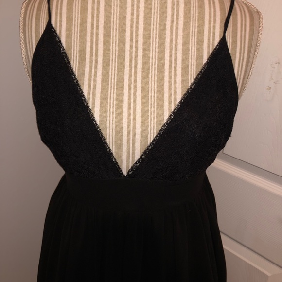 Black lace mini dress - Picture 3 of 8